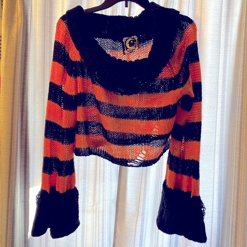 Killstar distressed cropped sweater, size Large.